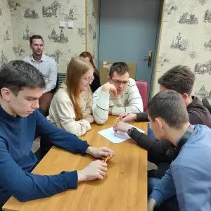 17oonxz8h_u-2024_02_11_2143