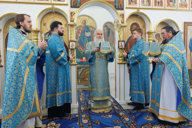 Божественная литургия в храме иконы Божией Матери «Взыскание погибших» в р. п. Языково