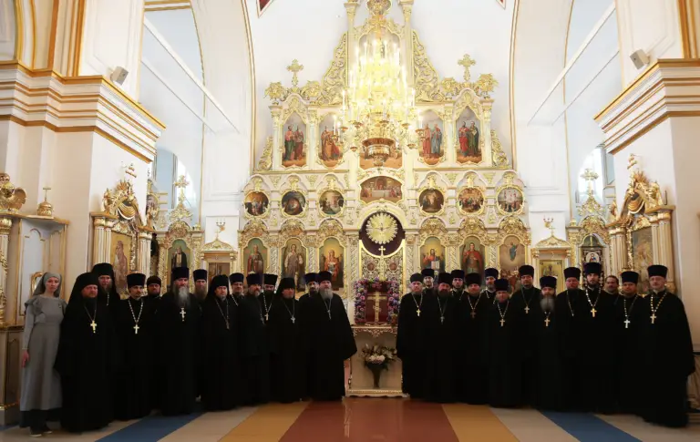 Прошел круглый стол, посвященный формам церковного служения милосердия