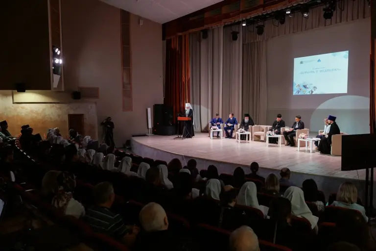 В Ульяновске прошло пленарное заседание конференции «Церковь и медицина»