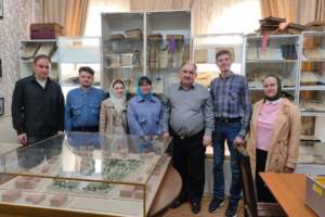 Православная молодежь посетила музей “История духовной литературы” в Спасском женском монастыре