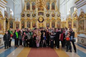 Жители Белгородской области посетили кафедральный собор и женский монастырь