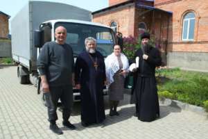 Прийти на помощь в трудную минуту: жители Ульяновска передали помощь для оренбуржцев