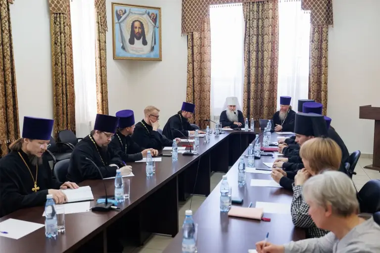 Епархиальный совет обсудил принесение святынь в Ульяновск