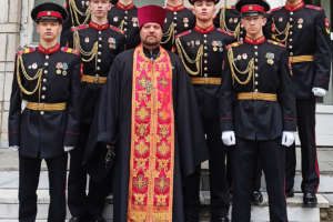 Священник благословил на сдачу экзаменов воспитанников суворовского военного училища