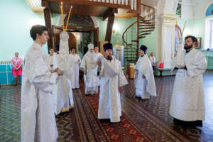 Божественная литургия и крещение оглашенных в Воскресенско-Германовском храме г. Ульяновске
