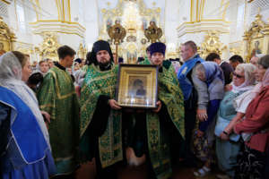 В Симбирской епархии более 15 000 человек поклонились Казанской иконе Божией Матери