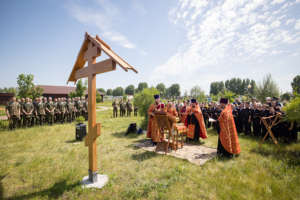 Совершен молебен у строящегося храма во имя святого князя Димитрия Донского