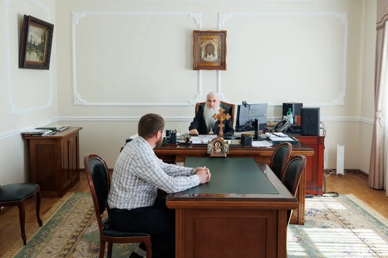 Митрополит Лонгин провел собеседование с абитуриентами Центра подготовки церковных специалистов