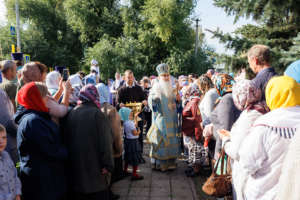 Божественная литургия в храме Рождества Пресвятой Богородицы с. Полдомасово