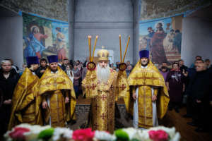 Божественная литургия в храме Казанской иконы Божией Матери с. Елшанка