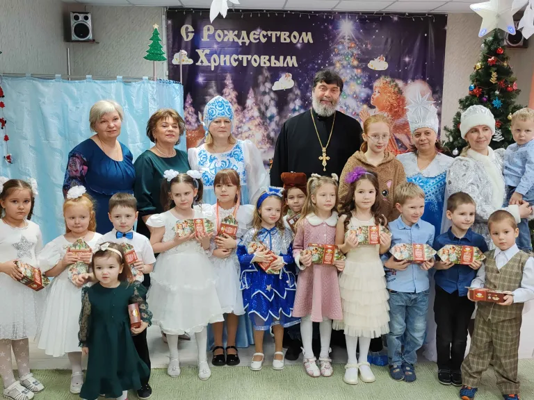На приходах епархии славят Рождество Христово