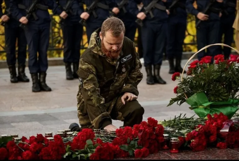«Отдать дань уважения павшим»