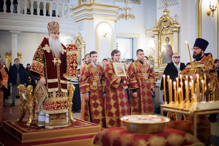 Божественная литургия в Спасо-Вознесенском кафедральном соборе г. Ульяновска