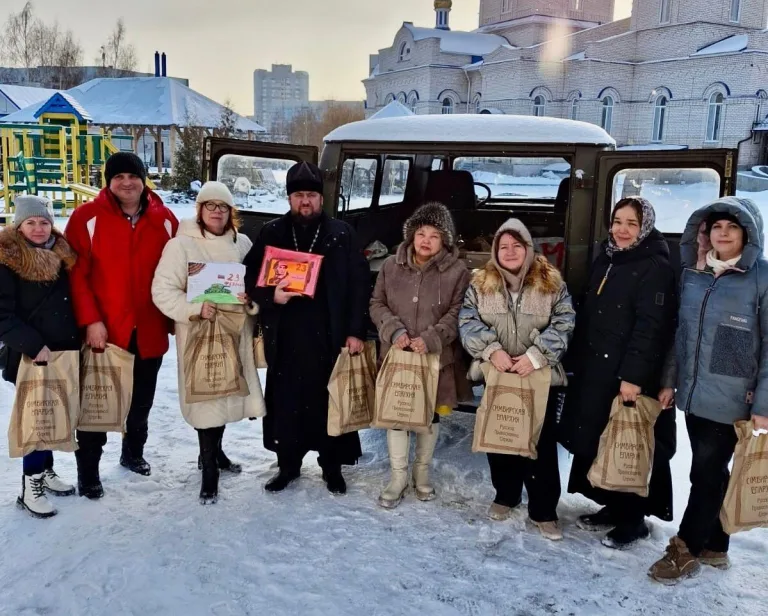 Представители духовенства и православные добровольцы посетили раненых участников СВО