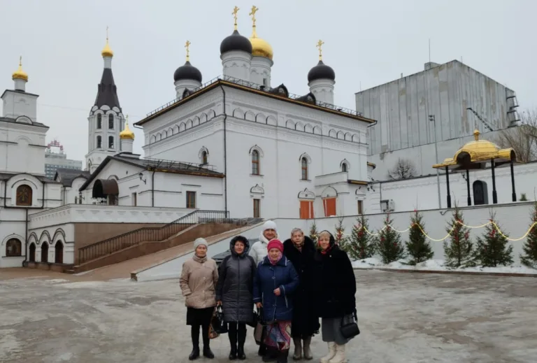 Прихожане храма во имя апостола Иоанна Богослова посетили Спасский монастырь