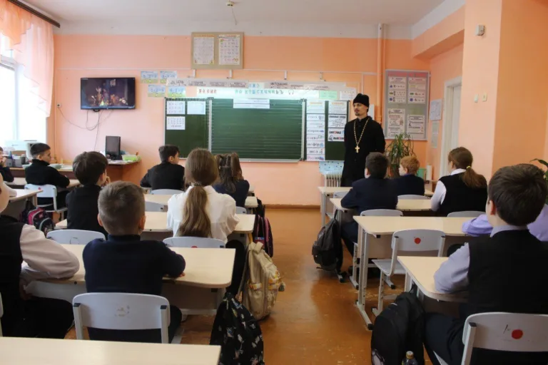 В школах проходят собрания по выбору модуля ОПК