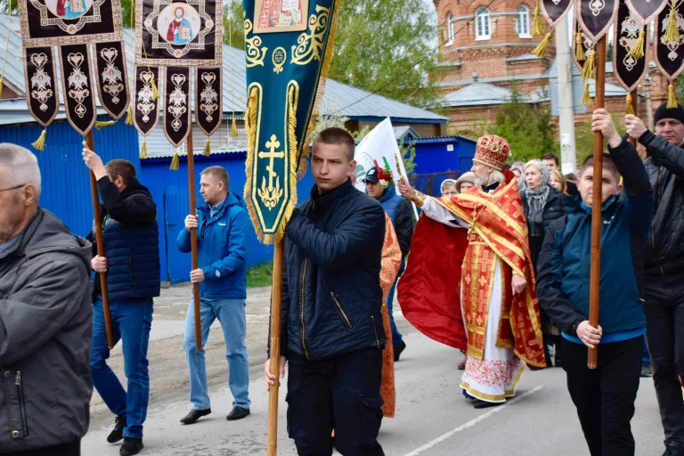В поселке Мостовая слобода был совершен крестный ход
