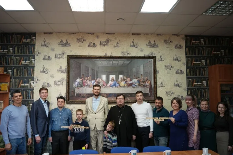 Учащиеся ЦПЦС и православная молодежь встретились с миссионером Евгением Ивановым