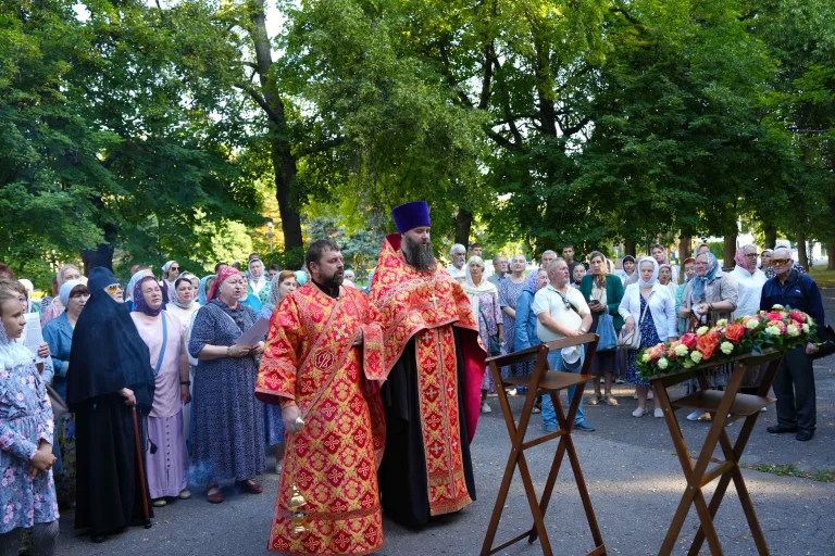 ‎В Ульяновске состоялся молебен и крестный ход в честь Царственных страстотерпцев
