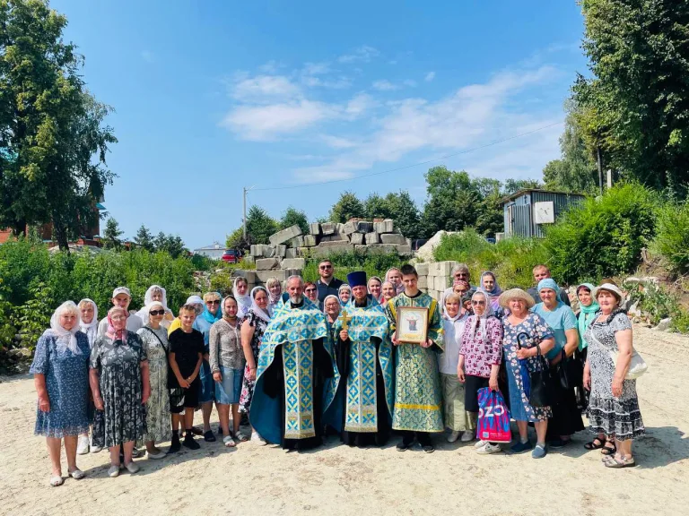В пос. Тимирязевский был совершен молебен на начало строительство храма