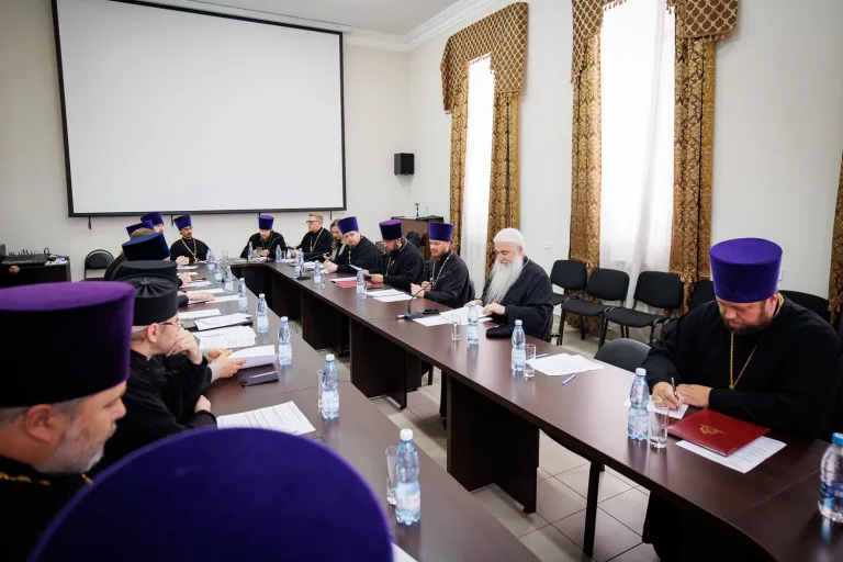 Митрополит Лонгин возглавил совещание, посвященное проведению регионального этапа Рождественских чтений