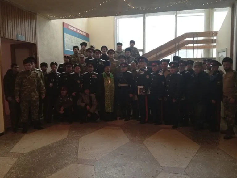 Священник обратился к участникам большого казачьего круга