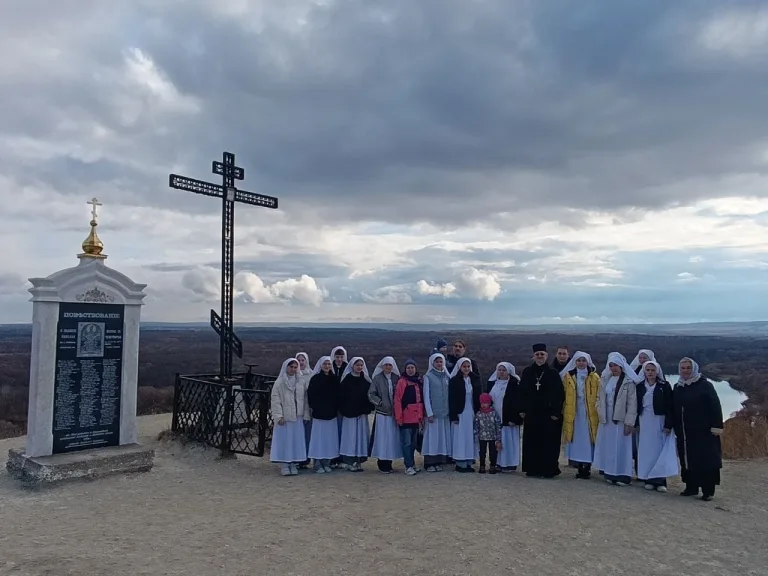 Сестры милосердия совершили паломническую поездку в р.п. Сурское