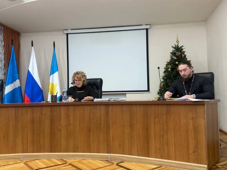 Секретарь епархиального управления принял участие в совещании по вопросам проведения праздничных богослужений и мероприятий