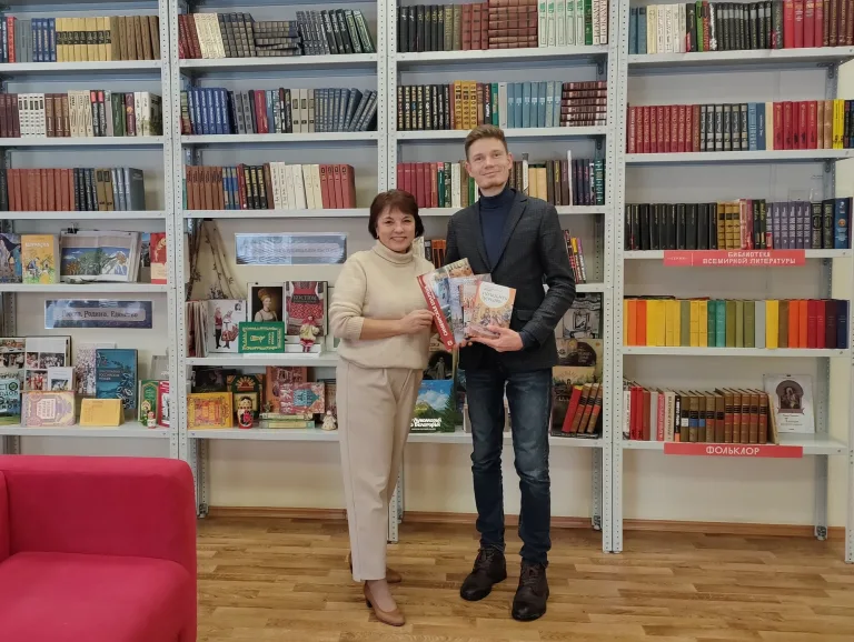 Симбирская епархия передала православную литературу библиотекам города