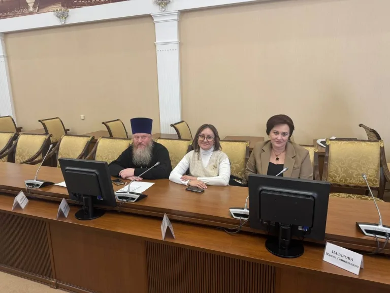Священнослужитель принял участие в работе демографического совета