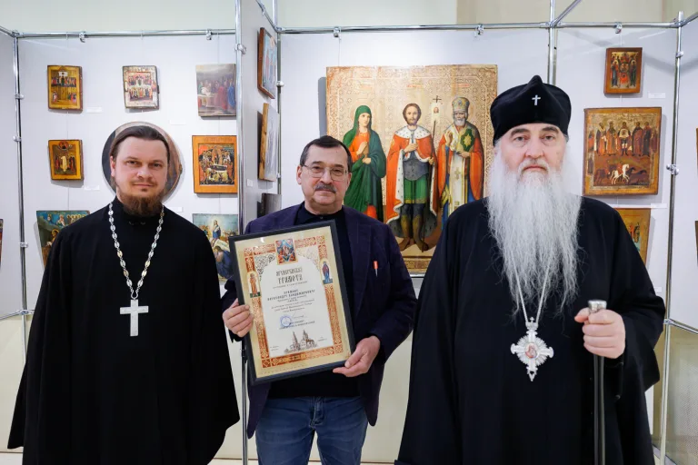 Митрополит Лонгин поблагодарил руководителя компании «Халтек» за помощь в благоукрашении храмов Симбирской епархии