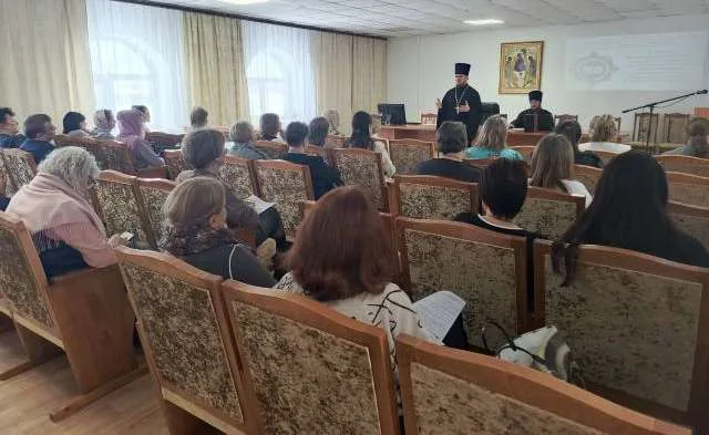 «За нравственный подвиг учителя — 2026»: методический семинар прошел в Барышской епархии