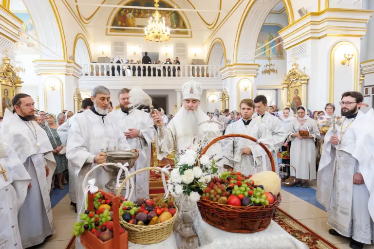 Стремиться к преображению души: в Симбирской епархии отметили праздник Преображения Господня