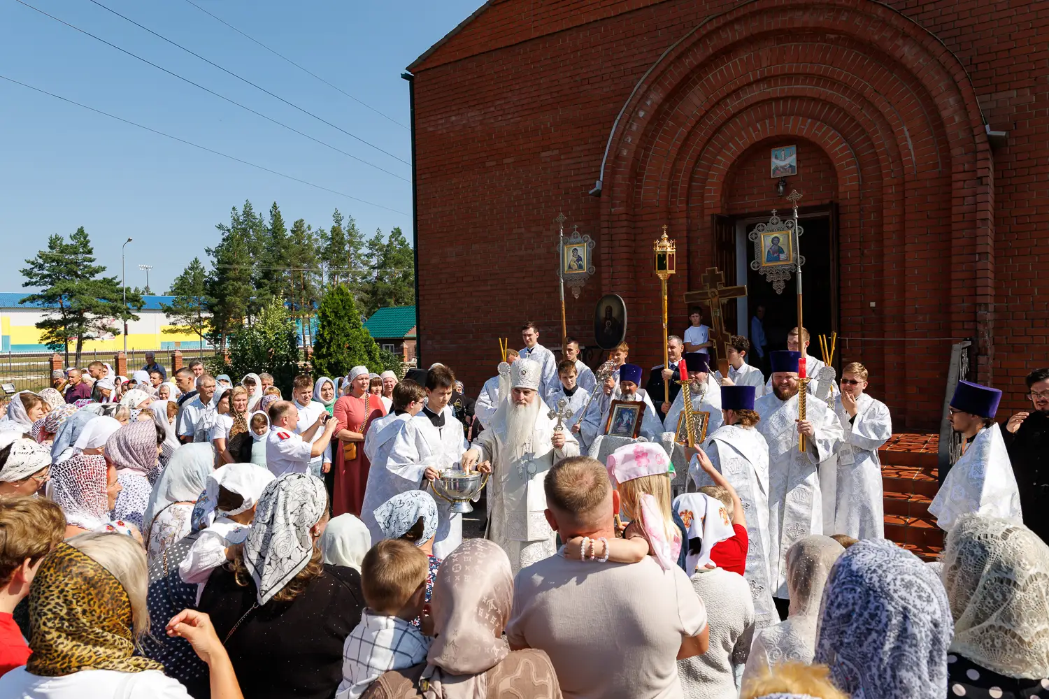Божественная литургия в кафедральном соборе в честь Преображения Господня р.п Новоспасское