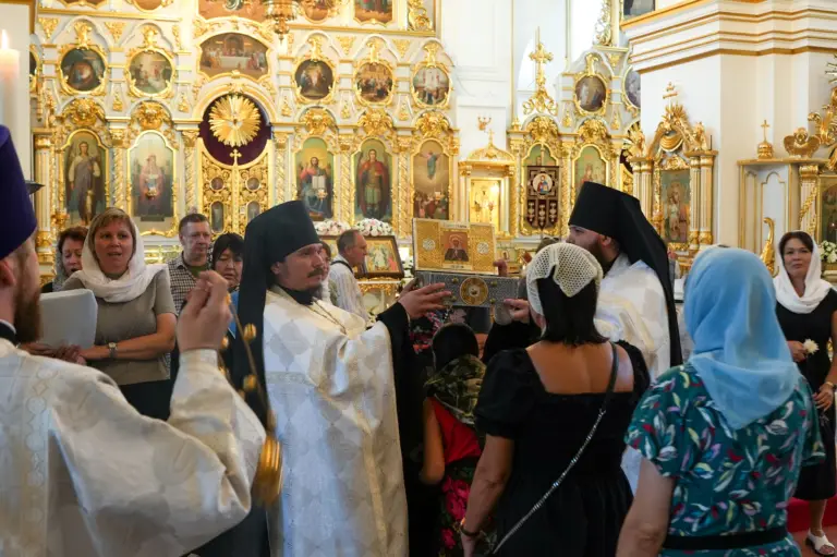 В Ульяновске святой Матроне Московской поклонились более 15 500 человек