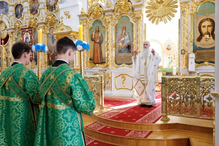 Божественная литургия в Спасо-Вознесенском кафедральном соборе г. Ульяновска