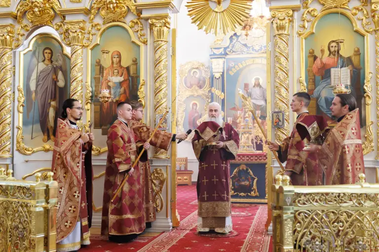 Божественная литургия в Спасо-Вознесенском кафедральном соборе г. Ульяновска