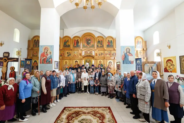 Божественная литургия в храме в честь Казанской иконы Божией Матери с. Нижние Тимерсяны