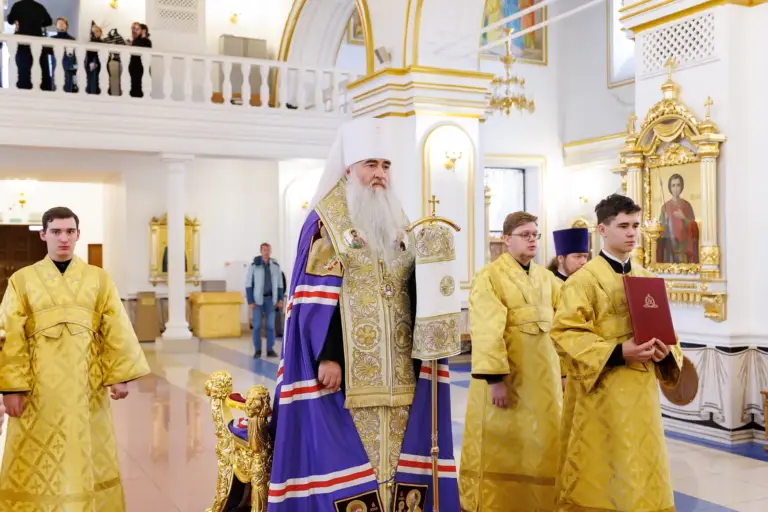Молебен в Спасо-Вознесенском кафедральном соборе г. Ульяновска