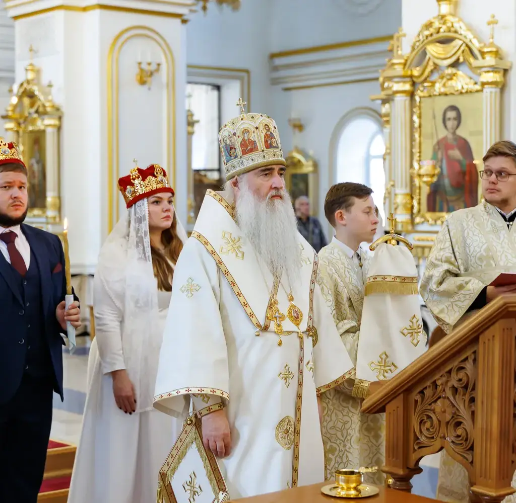 Таинство венчания в Спасо-Вознесенском кафедральном соборе