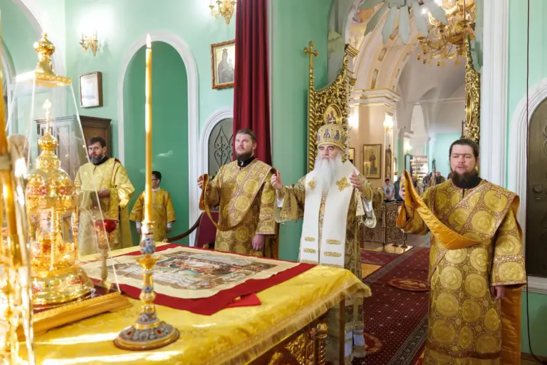 Божественная литургия в Воскресенско-Германовском храме г. Ульяновска
