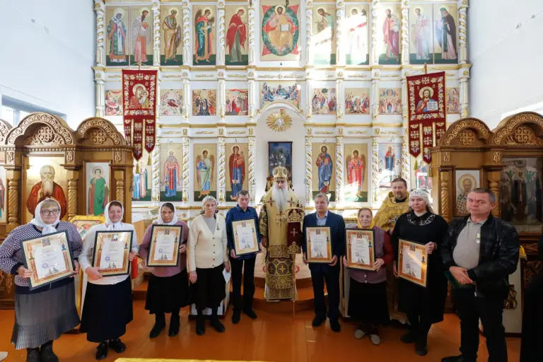 Божественная литургия в храме в честь иконы Божией Матери «Всех скорбящих Радость» с. Старые Алгаши