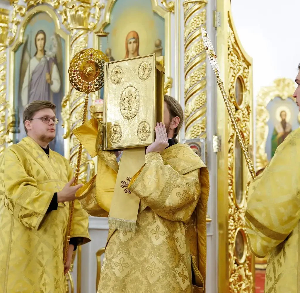 Что происходит на всенощном бдении?