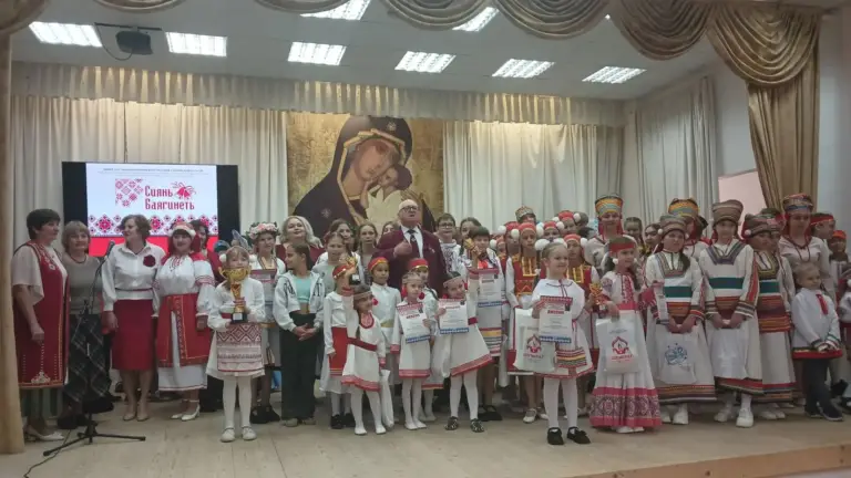 В Арском прошел фестиваль-конкурс «Серебряные колокольчики»