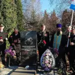 Священник совершил панихиду о воине-моряке на Ишеевском кладбище