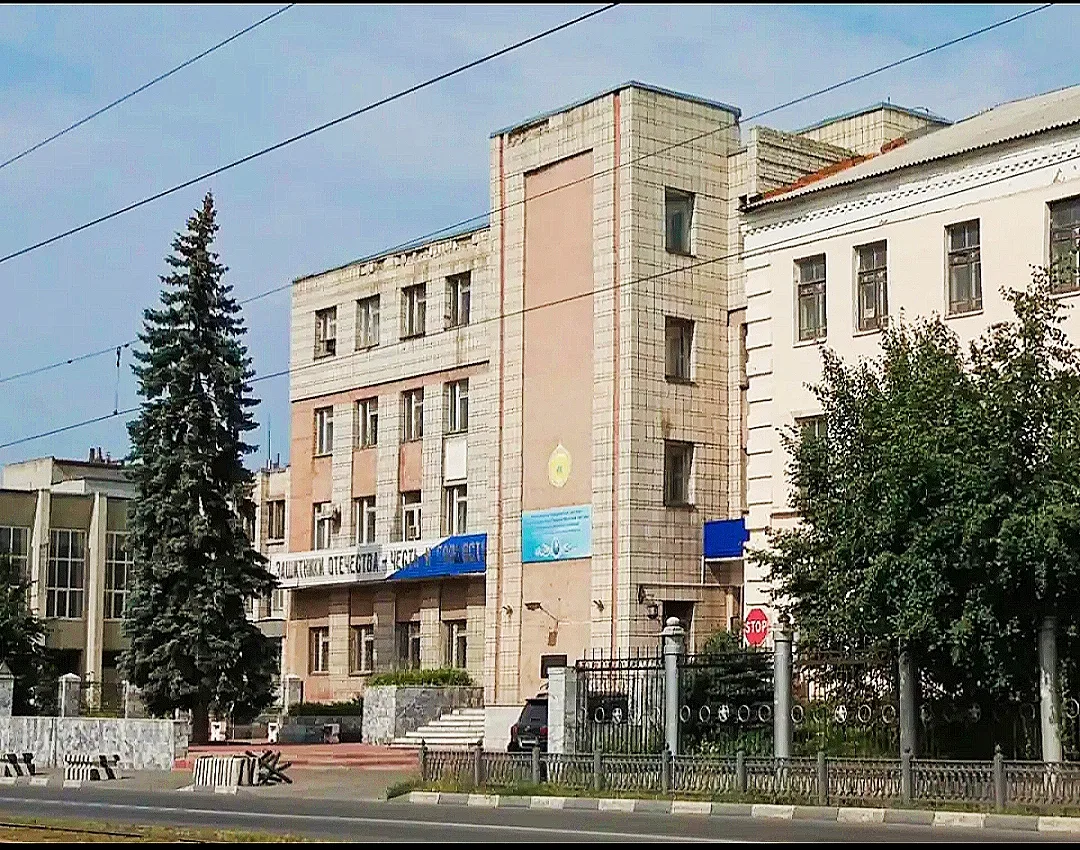 Священник обсудил с командованием УВВАУЛ участие курсантов в крестном ходе