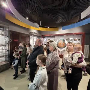 OuyAHElUSqs_2026_10_28_08.10