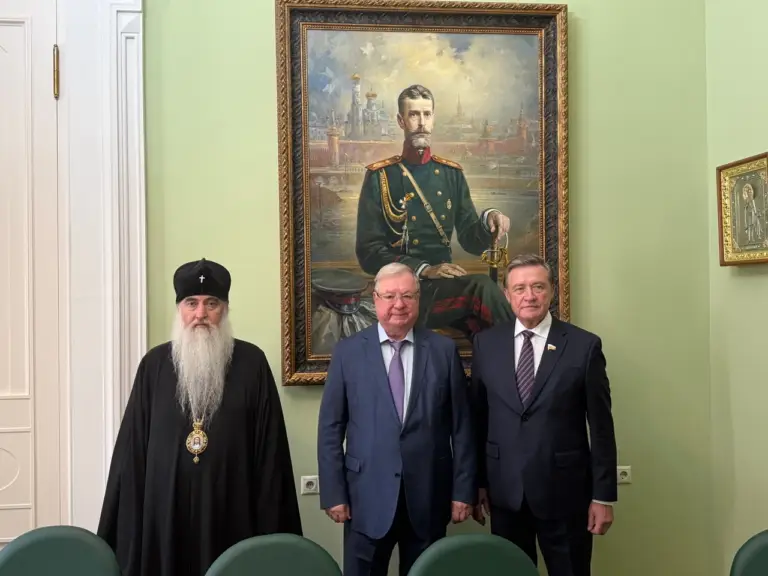 Состоялась встреча Митрополита Лонгина с председателем ИППО С.В. Степашиным и сенатором С.Н. Рябухиным